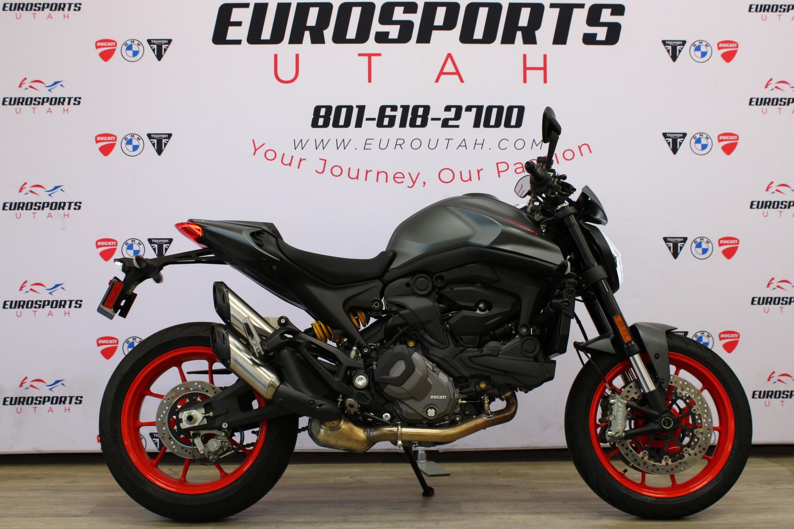 2025 Ducati MONSTER PLUS