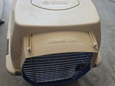 Petmate Kennel Cab Hard-Sided Pet Carrier Tan and Blue
