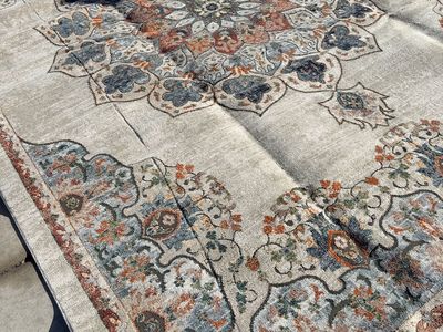 New. Gorgeous 10x14 Medallion Persian Styled Rug
