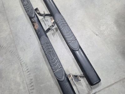 Nerf Bars/ Running Boards