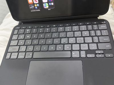 iPad Pro 11” M5 WiFi and cellular