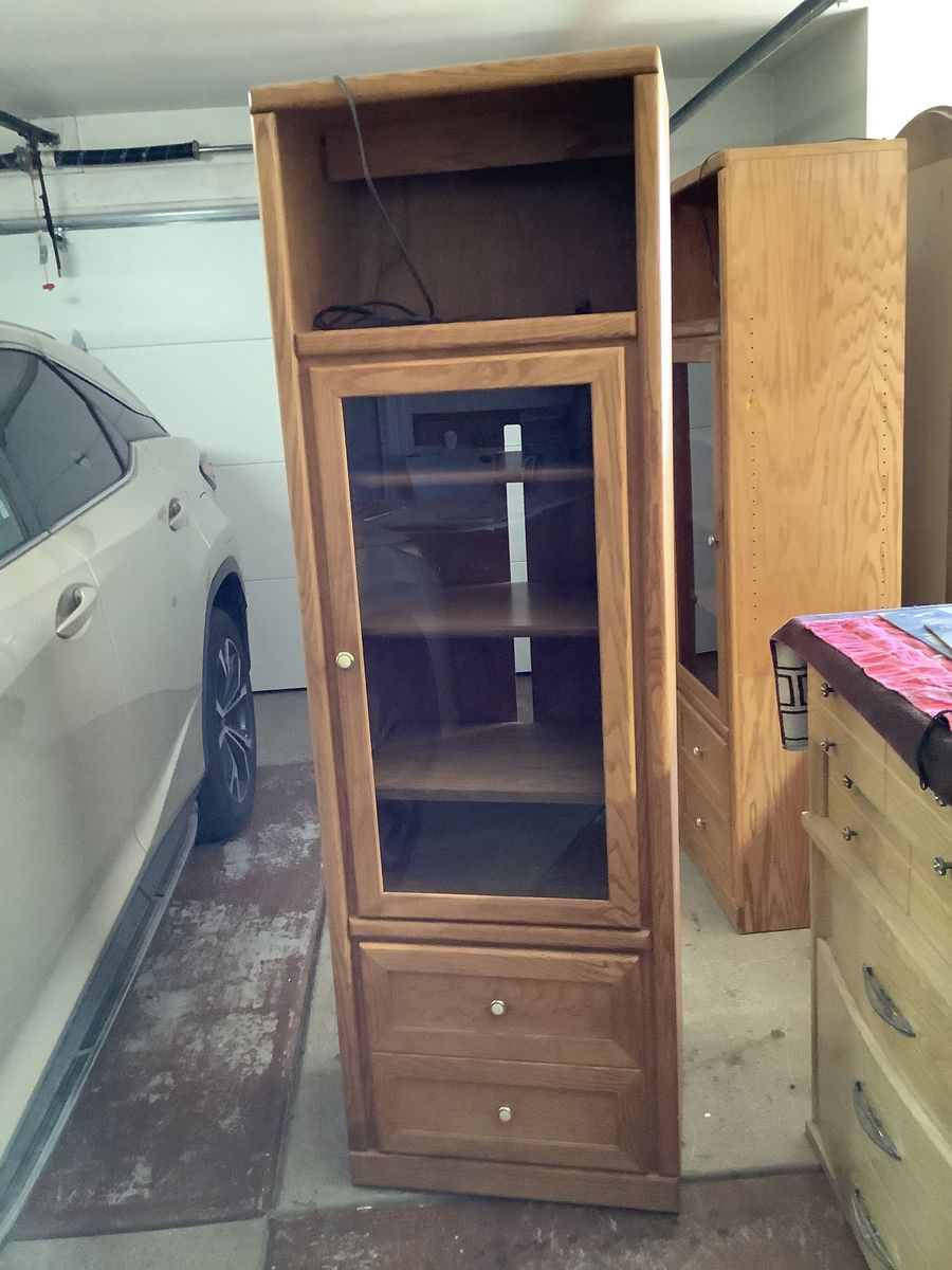 All Wood Curios/Hutch