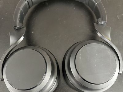 Wyze noise canceling headphones