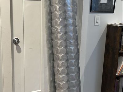 New Hybrid King Mattress Sealed Thickness Unknown