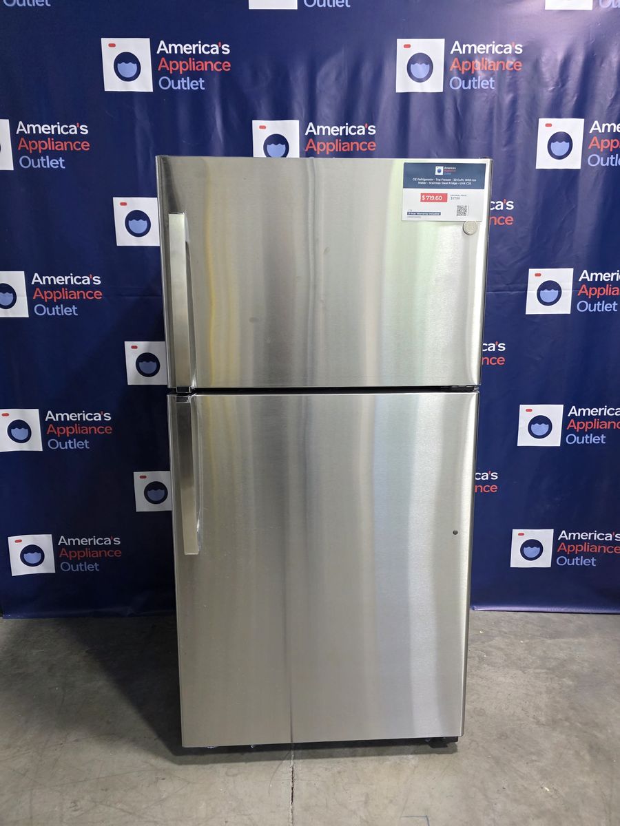 GE ENERGY STAR Top-Freezer Refrigerator (Stainless Steel), 33-Inch Wide, 21.9 Cu. Ft.