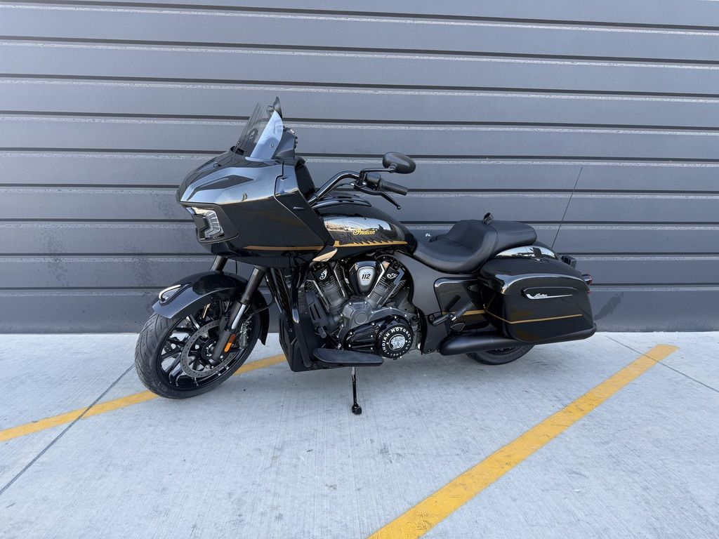 2026 Indian Motorcycle® Challenger® Dark Horse® 112 Black Crystal w/Black Metallic & Championship G