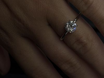 Brand new/unused Size 7 Diamond Ring (Or best offer) >45% off