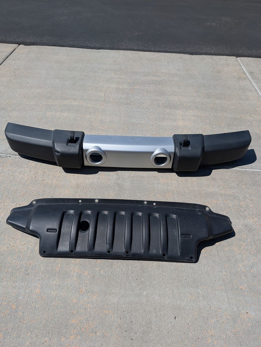 2014 Jeep Wrangler Sahara OE Front Bumper with Air Dam