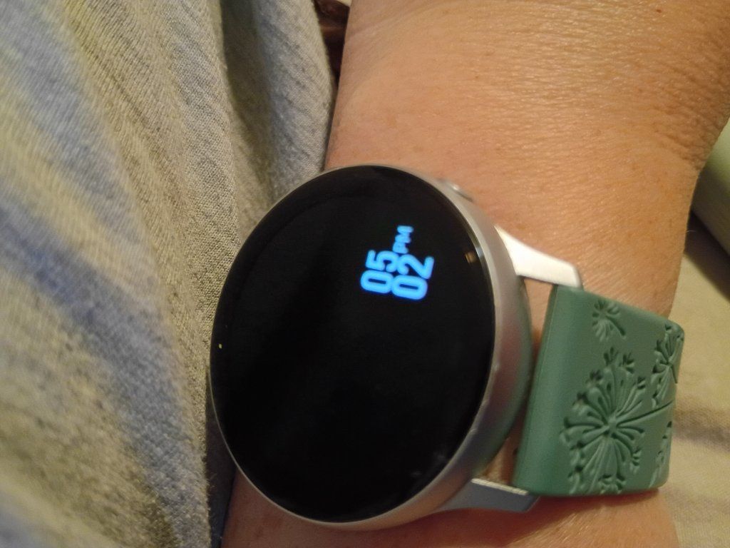 Samsung Galaxy Watch Active 2 Smartwatch with Green Band