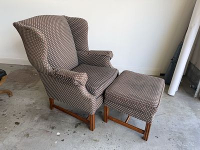 Made in USA with 8 Way Springs Wesley Hall Chair & Ottoman