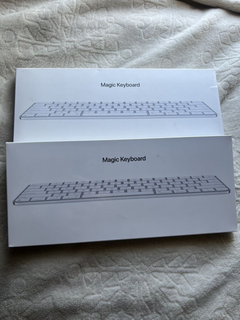 Magic Keyboard - Apple