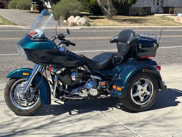 2001 Harley-Davidson Trike + 2009 Pace BX Trailer- $12,500