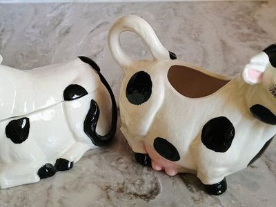 Ceramic Cow Creamer and Sugar Bowl Set