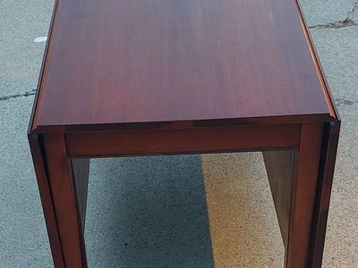 Antique Cherry Drop Leaf Dining Table