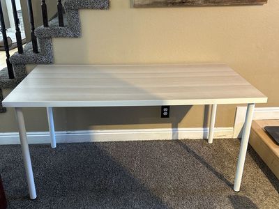 Modern Light Wood Top Desk with White Tubular Metal Legs