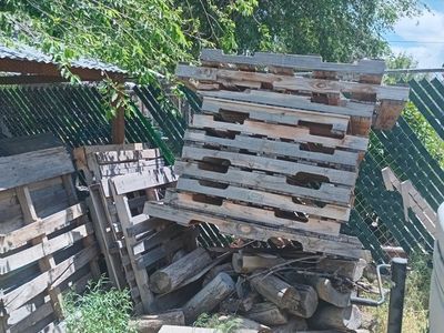 Wood Pallets