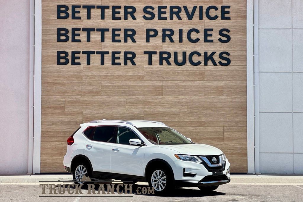 2020 Nissan Rogue SV