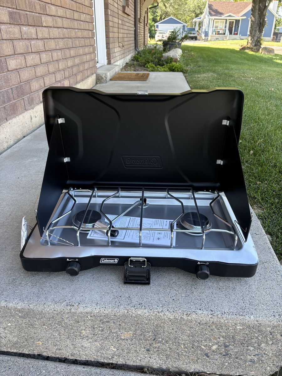 Coleman Portable Propane Gas Classic Camp Stove 2 Burner