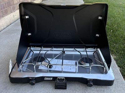 Coleman Portable Propane Gas Classic Camp Stove 2 Burner