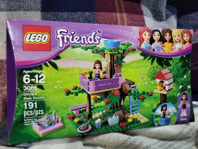 LEGO FRIENDS OLIVIA'S TREE HOUSE 2012 ISSUE