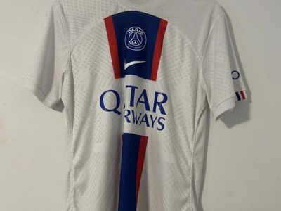 Nike PSG 22-23 Third Jersey