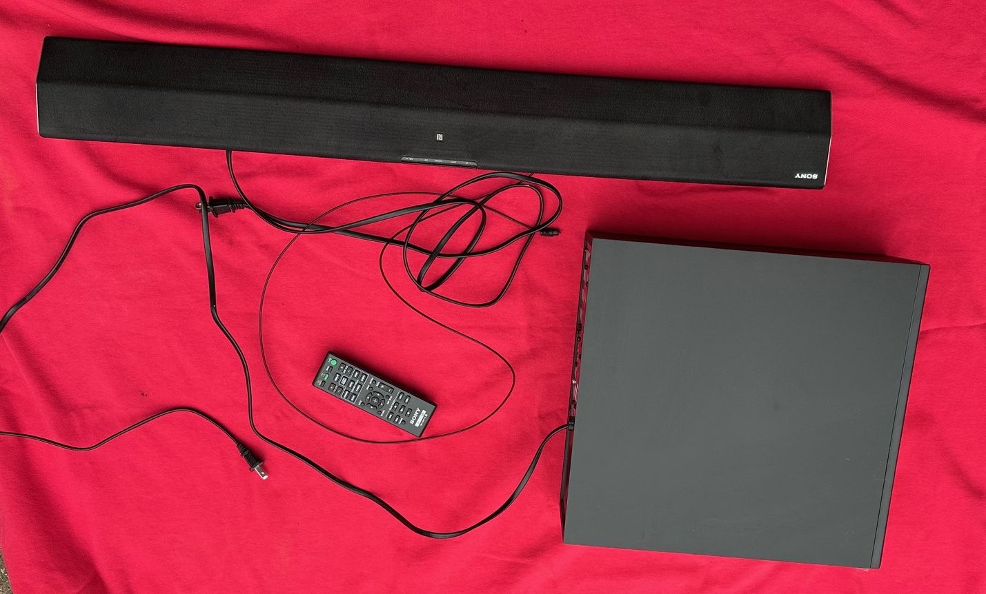 SONY subwoofer and sound bar with a remote for TV (gently used)