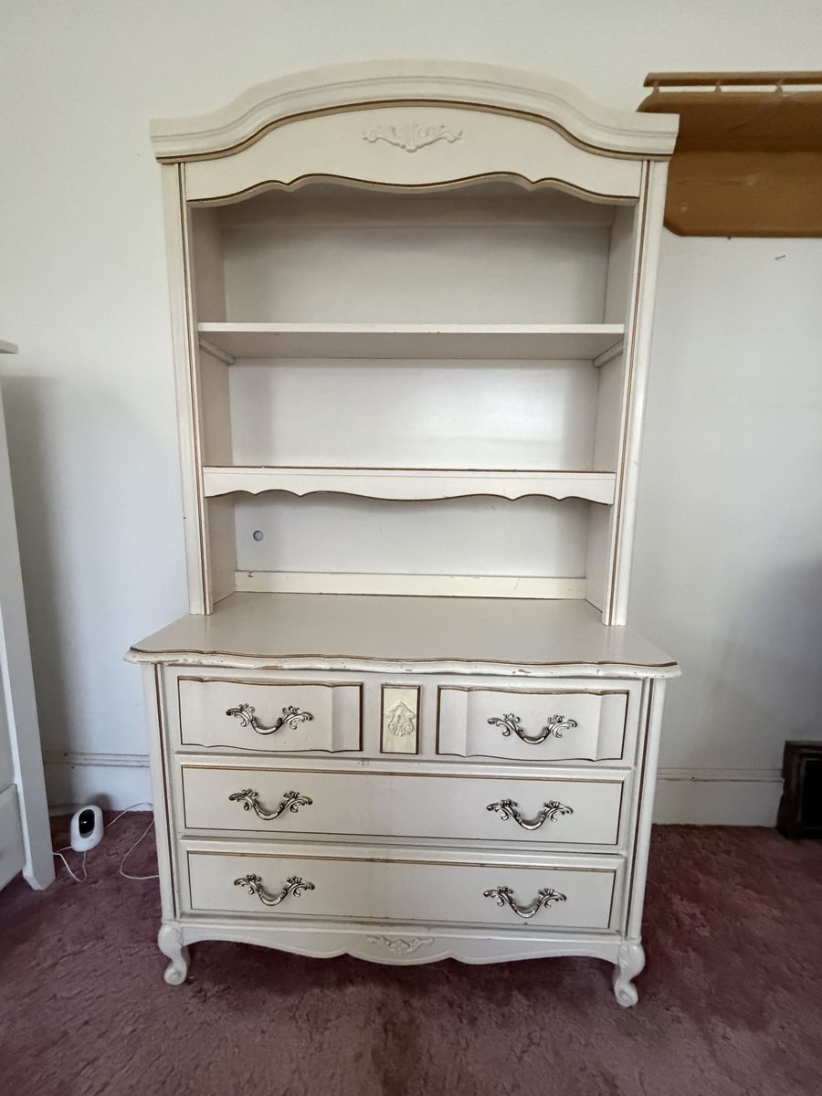 Vintage French Provincial Style Dresser with Hutch - White & Gold Accent Furniture Storage