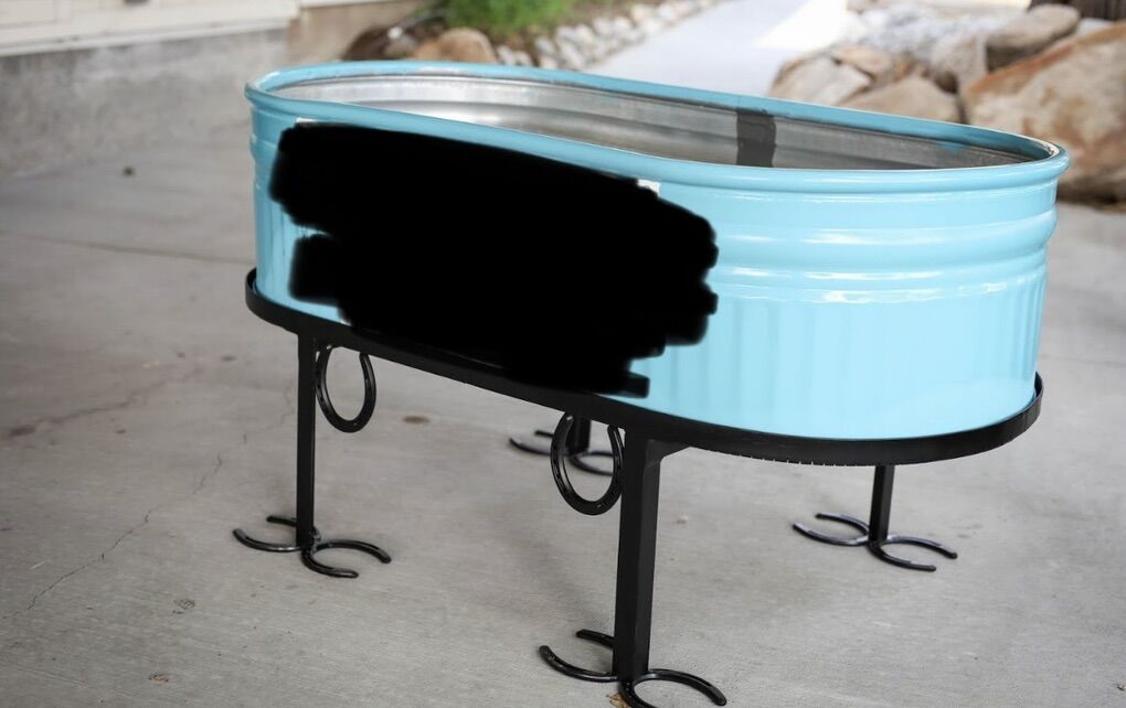 Horse Shoe Trough Stands