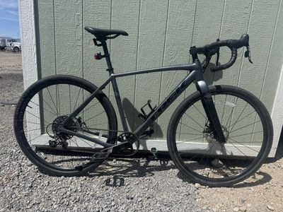 2025 Trek Checkpoint ALR 5 – 54cm