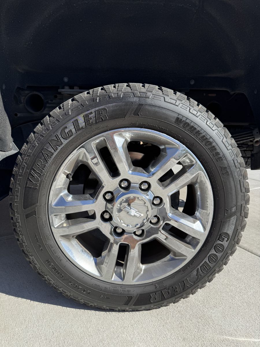 8 lug Chevy wheels & tires