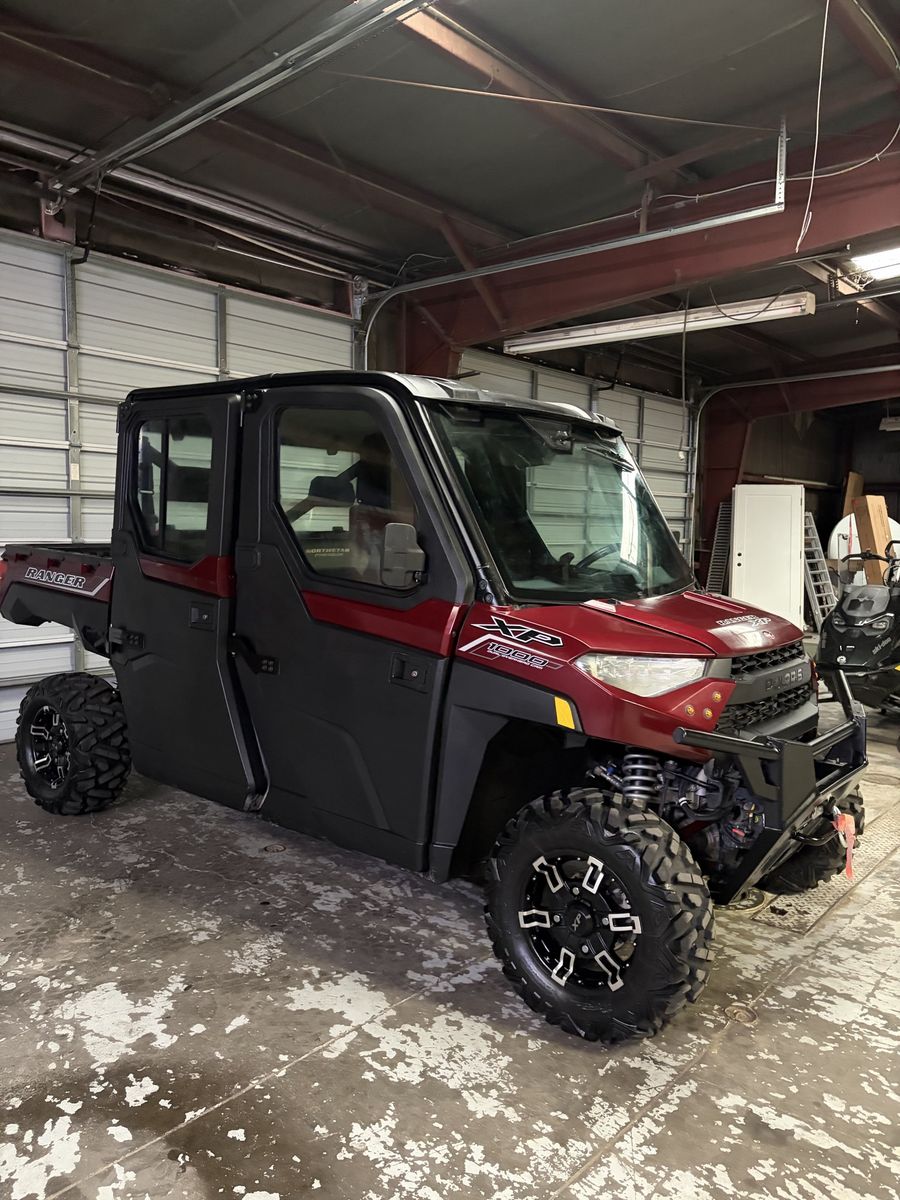 2021 Polaris ranger crew 1000 XP Northstar Heat/AC 