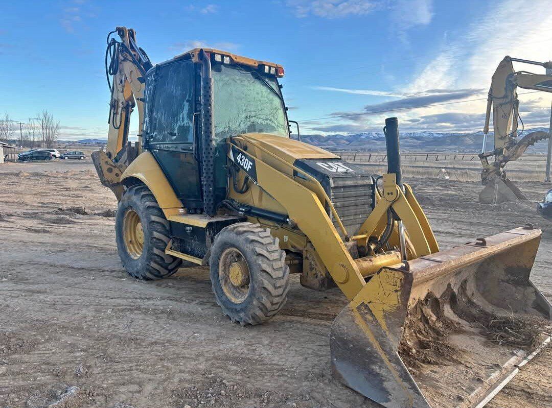 2014 Cat 430f