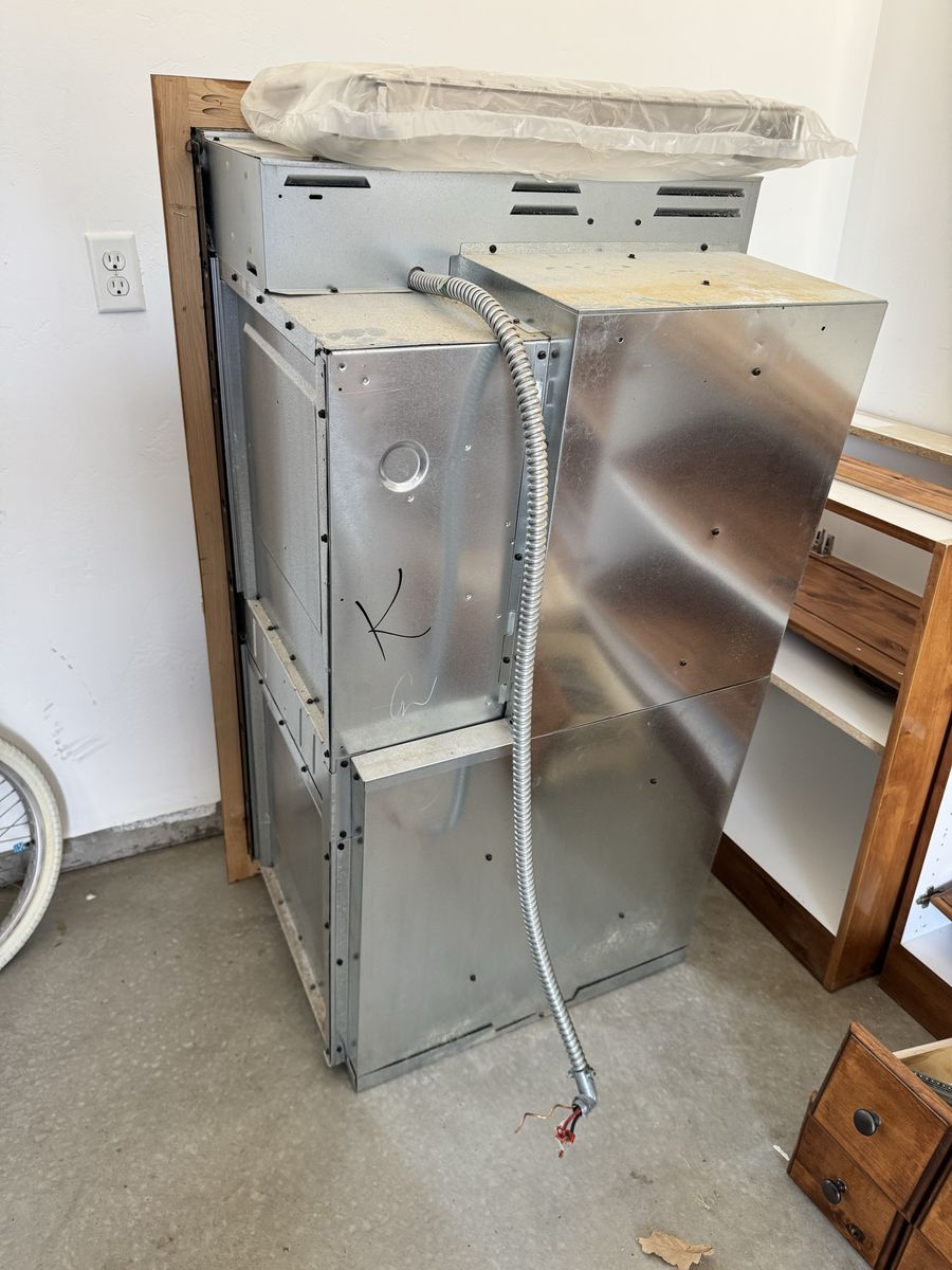 Main image 4