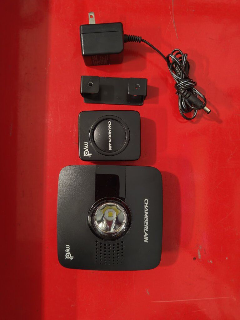 chamberlain MyQ door controller