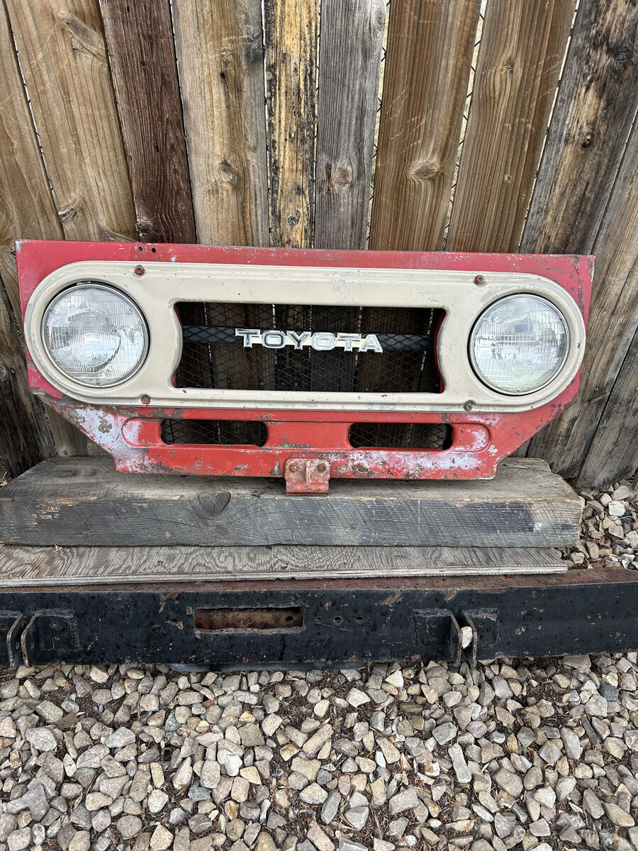 Toyota Land cruiser fj40 Bib/Grill