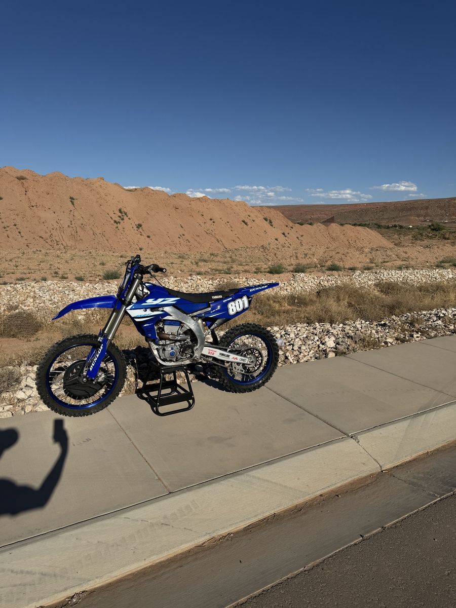 2021 Yamaha YZ450F Dirt Bike - 33 Hours