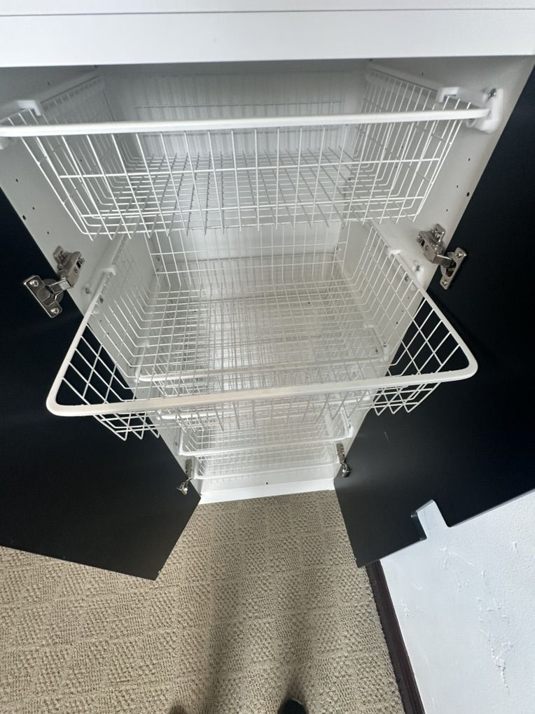Main image 4