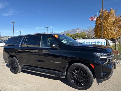 2023 Chevrolet Suburban LT