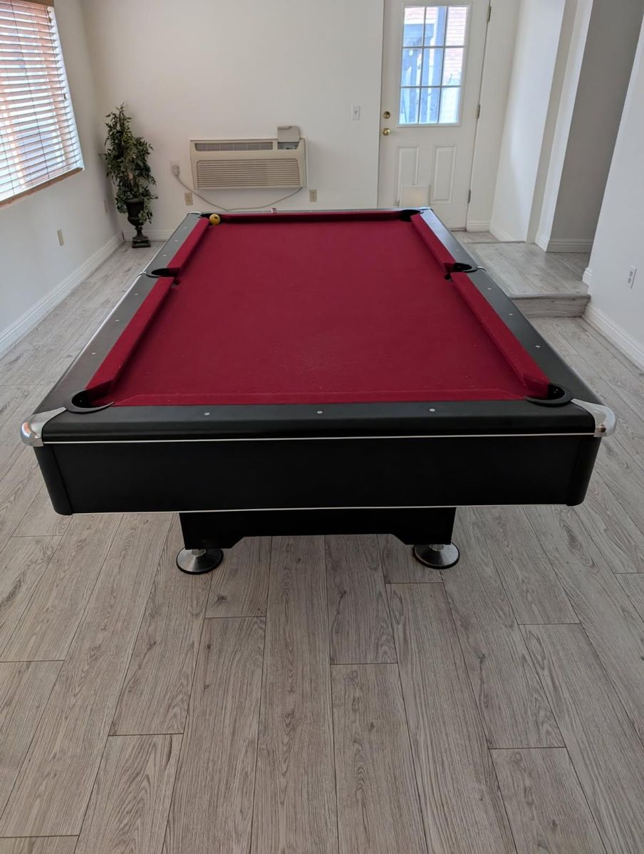 7' Pool Table