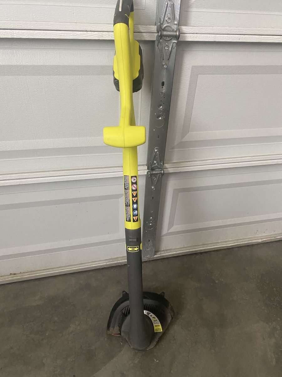 Ryobi ONE+ 18V Cordless String Trimmer/Edger with Battery