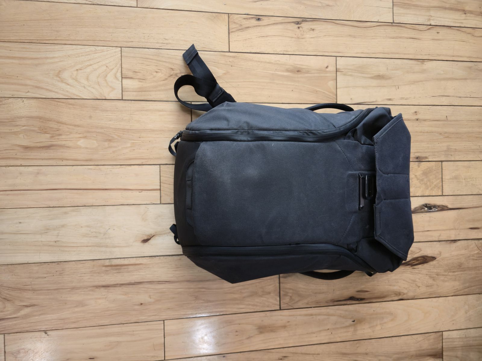 Peak Design Everyday Backpack Zip 20L Eclipse - Versatile Camera/Travel Bag, 15" Laptop