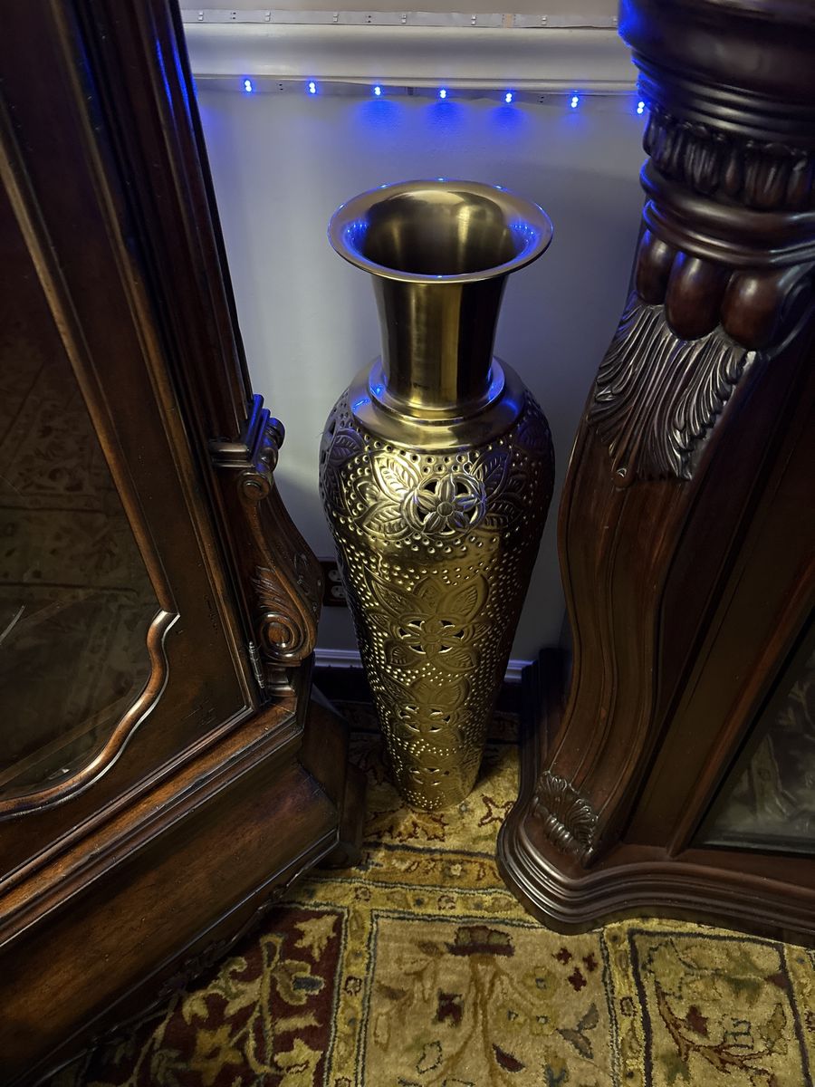 Main image 12