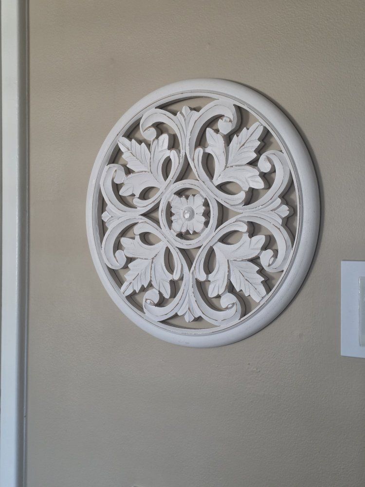 White Round Floral Medallion Wall Decor Shabby Chic Carved Wood Look Plaque Art - 16"