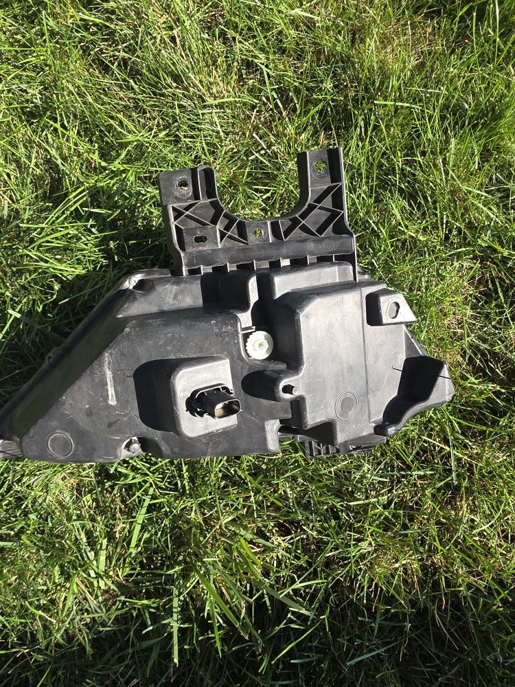 Main image 3