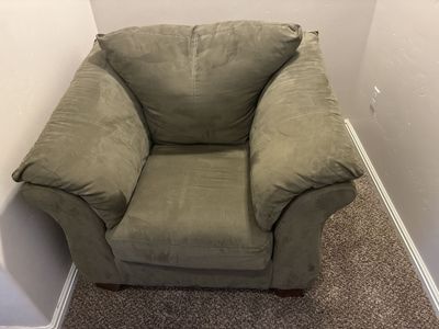 Cozy Olive Green Microfiber Armchair - Plush & Comfortable Accent Chair