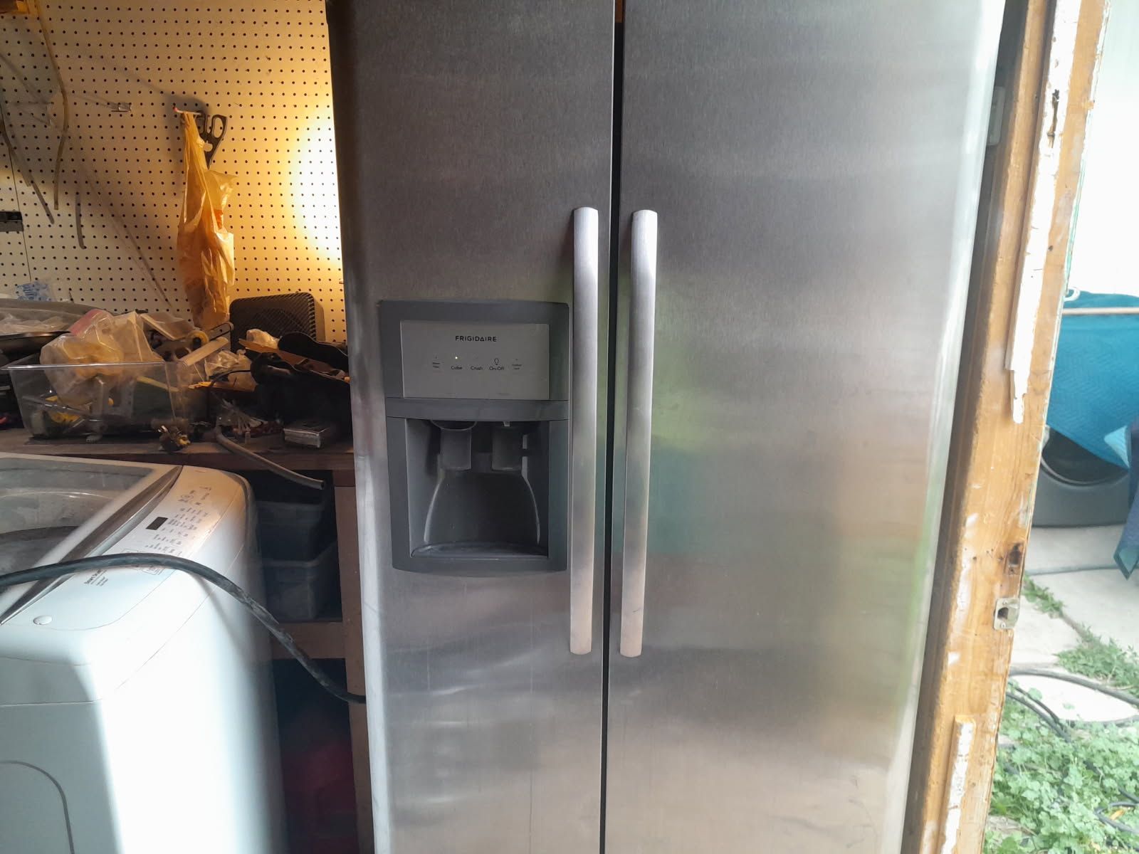 Very Nice Stainless Side x Side Refrigerator