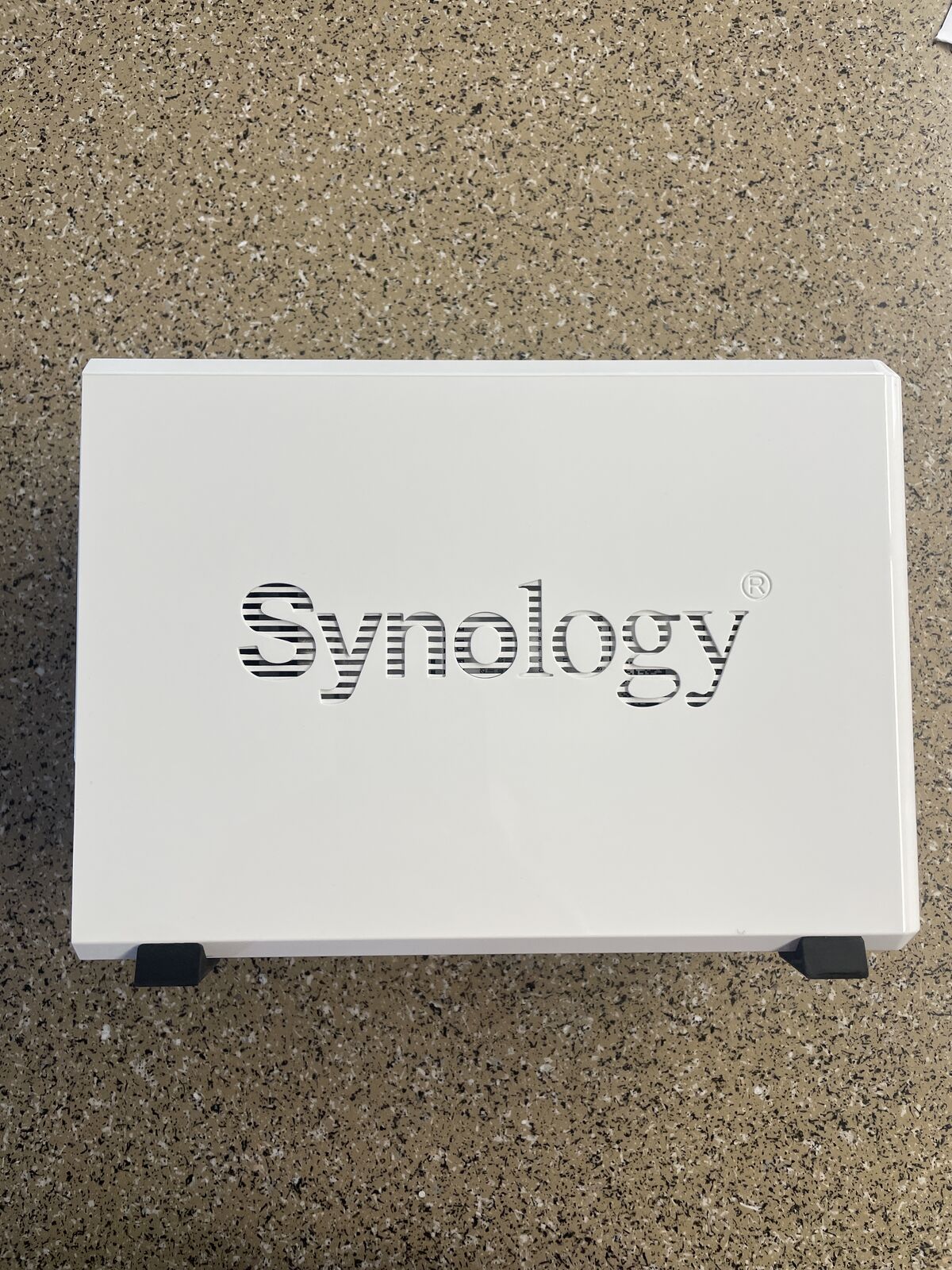 Synology DS218j + 2x3TB Disks