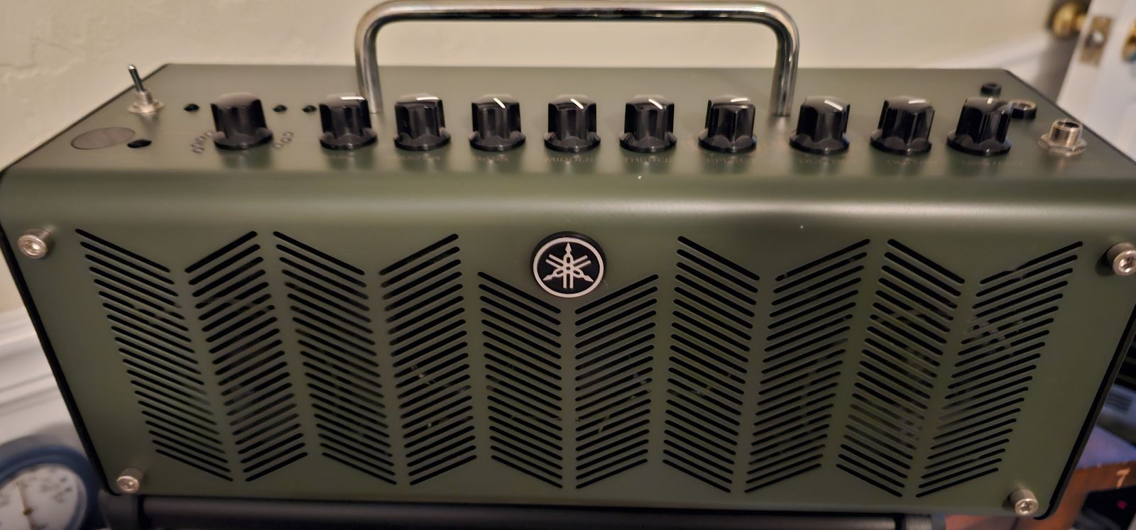 Yamaha THR10X Mini Guitar Amplifer Amp Hi Gain Portable 10