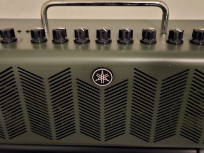 Yamaha THR10X Mini Guitar Amplifer Amp Hi Gain Portable 10
