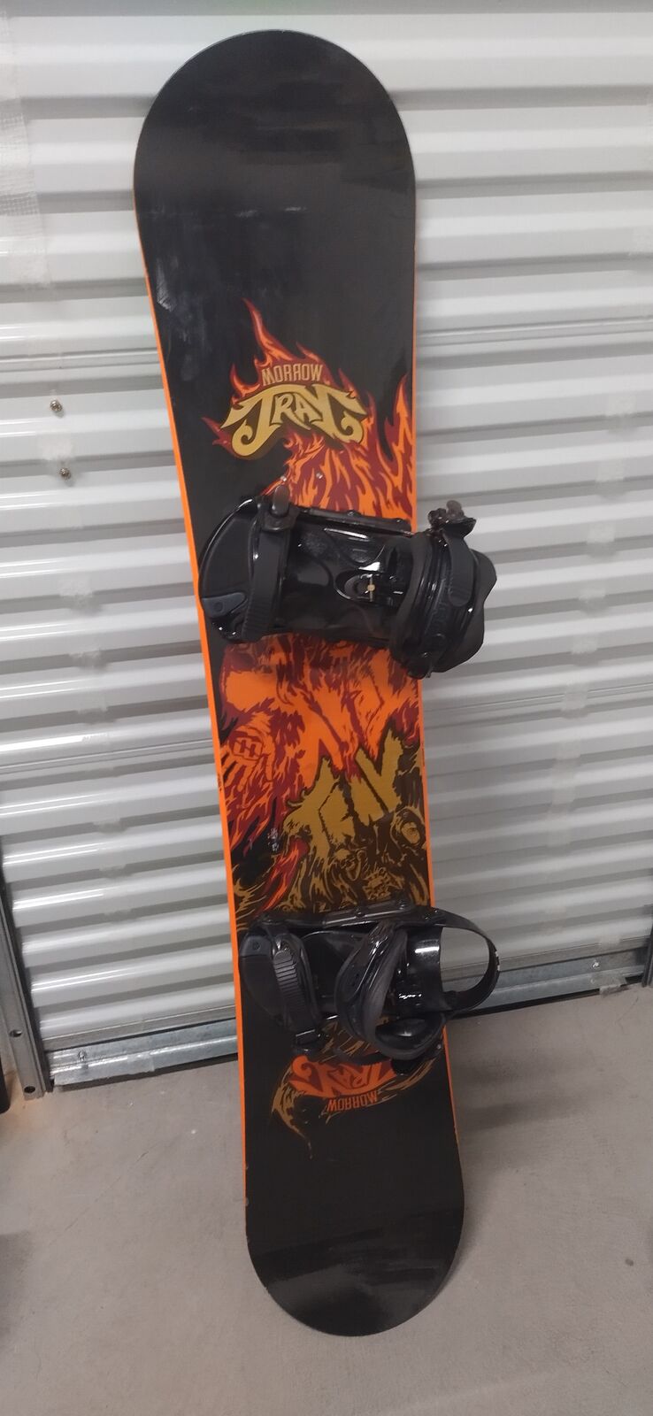 Morrow snowboard with bindings